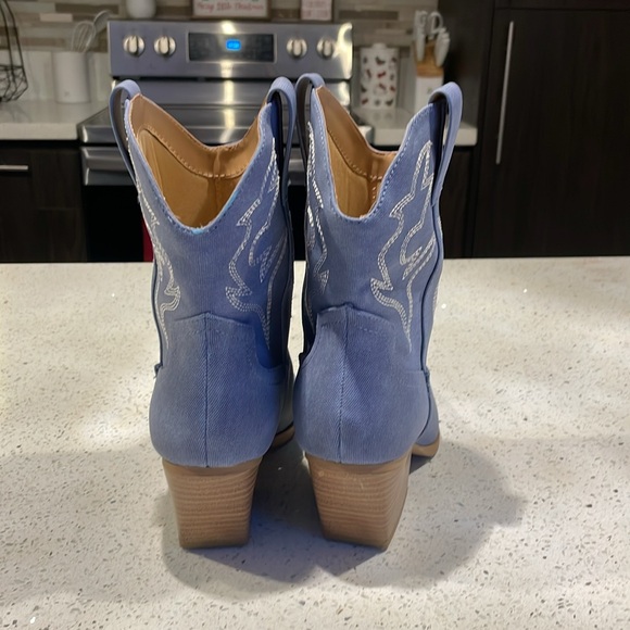 Denim Western Boots - Picture 3 of 5